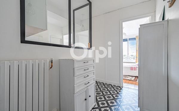 Appartement à vendre    3 pièces • 62,27 m2 Paris 10