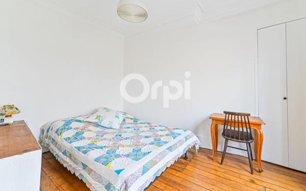 Appartement à vendre    3 pièces • 62,27 m2 Paris 10