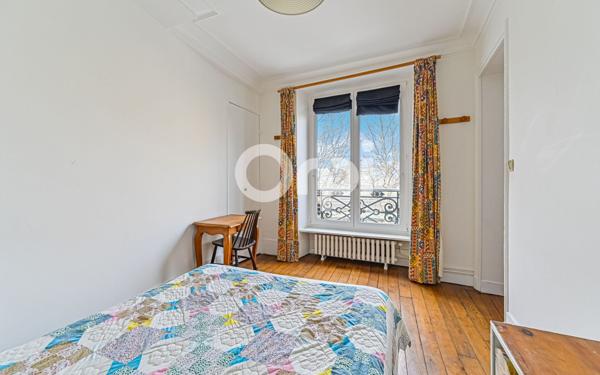 Appartement à vendre    3 pièces • 62,27 m2 Paris 10