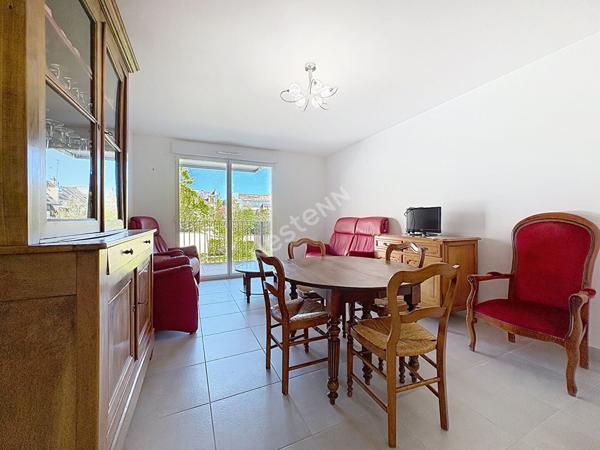 Appartement - Copropriété récente - Balcon - jardin commun