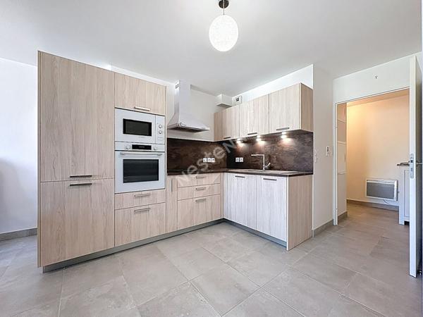 Appartement - Copropriété récente - Balcon - jardin commun