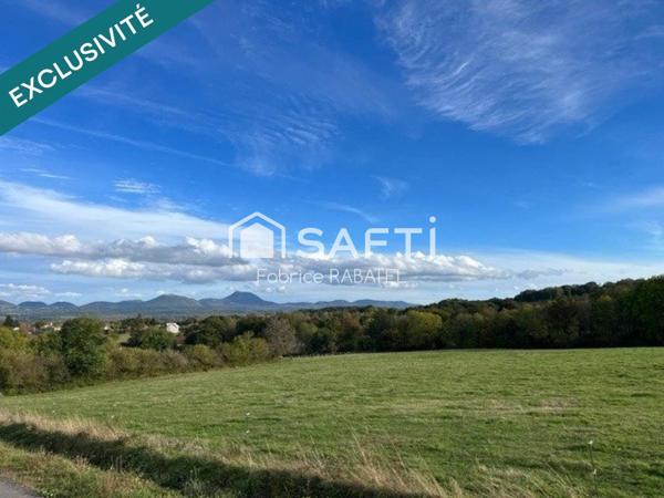 Terrain constructible d'une superficie de 1650 m2