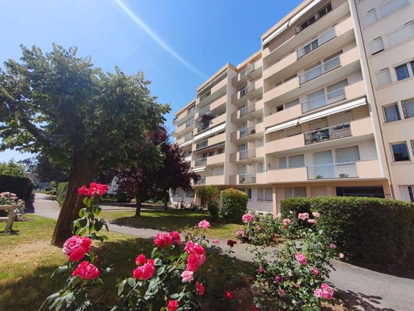 À vendre : Appartement 3 pièces  82.71 m2, cave et garage à Bourg-en-Bresse