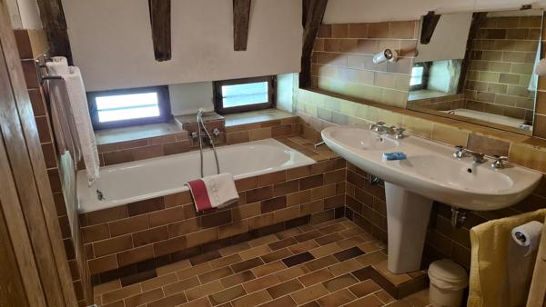 Superbe propriété de caractère sur 2 hectares Saint-Cernin (15310)