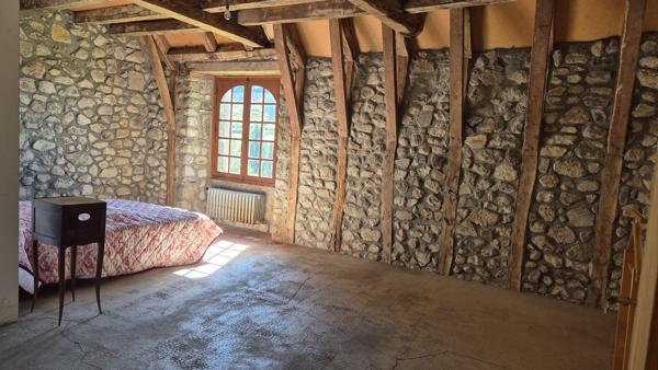 Superbe propriété de caractère sur 2 hectares Saint-Cernin (15310)