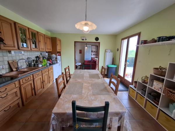 Coulommiers (77120) BEllE propriété 155M2 sous sol complet, dependance, terrain 2355M²