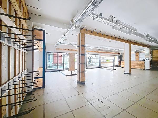 Local commercial 362 m2