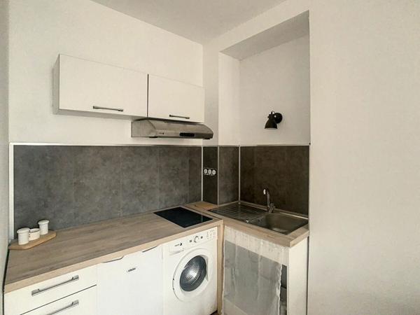 Appartement à louer    1 pièce •  Lamastre