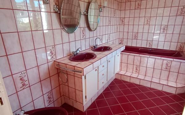 Maison à louer    6 pièces •  Mamers