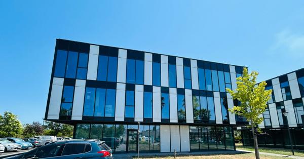 Bureaux à louer - 150 m2 - Tecnosud
