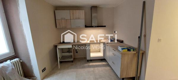 -A VENDRE à Millau maison de ville à finir de restaurer,72m2, 85000€