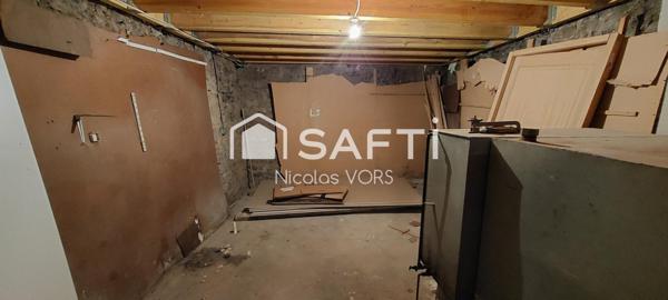 -A VENDRE à Millau maison de ville à finir de restaurer,72m2, 85000€