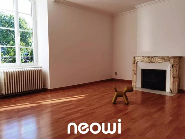 Grand appartement vue SQUARE VERMENOUZE