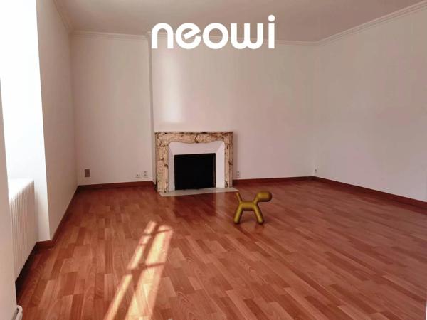Grand appartement vue SQUARE VERMENOUZE