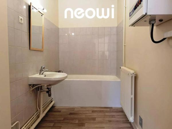 Grand appartement vue SQUARE VERMENOUZE