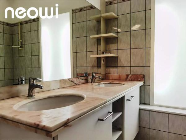 Grand appartement vue SQUARE VERMENOUZE