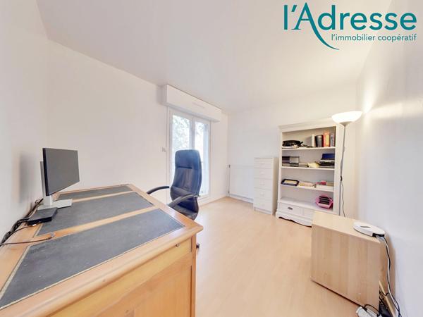Appartement Duplex - souplex Champs Sur Marne 5 pièce(s) 105 m2