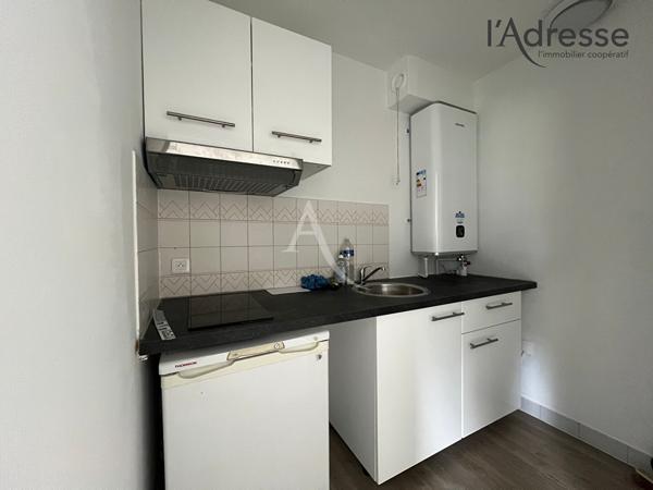 PUTEAUX/ Georges Pompidou Studio Nu 33m²