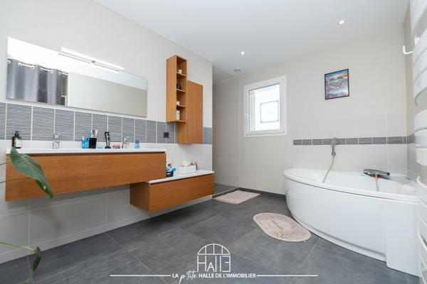 Maison 6 pièces - 140 m² Exclusivité efficity