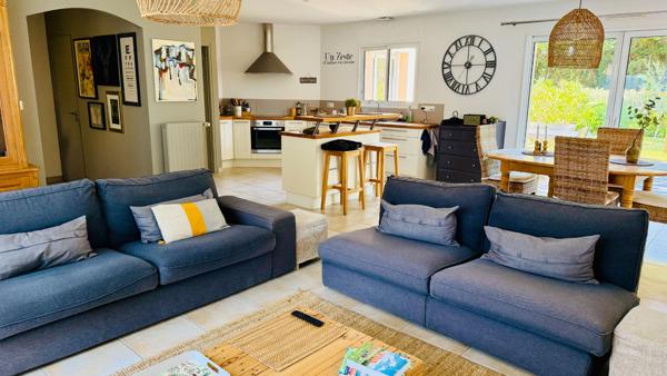 LA ROCHE SUR YON, MAISON DE PLAIN PIED 4 CHAMBRES