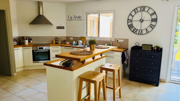 LA ROCHE SUR YON, MAISON DE PLAIN PIED 4 CHAMBRES