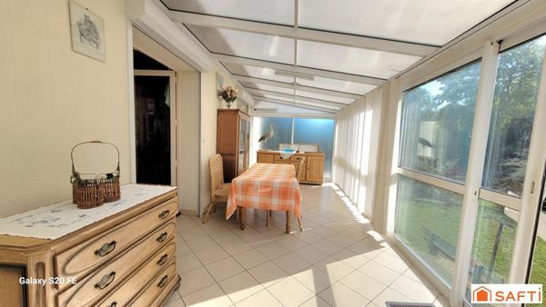 Pavillon INDIVIDUEL de 113m² habitable de PLAIN PIED très LUMINEUX avec SOUS SOL COMPLET et parcelle d'environ 1800m²