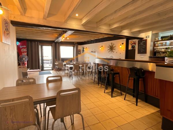 Immeuble de rapport à vendre- 358 m² , Ombree d anjou