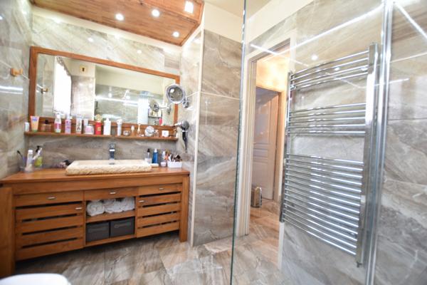 APPARTEMENT DUPLEX T4 AVEC TERRASSE ET BALCON