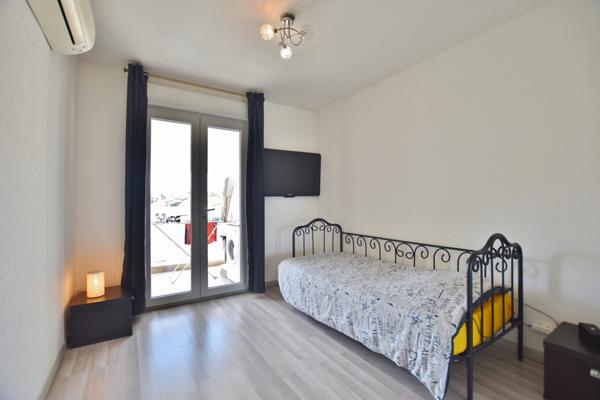 APPARTEMENT DUPLEX T4 AVEC TERRASSE ET BALCON