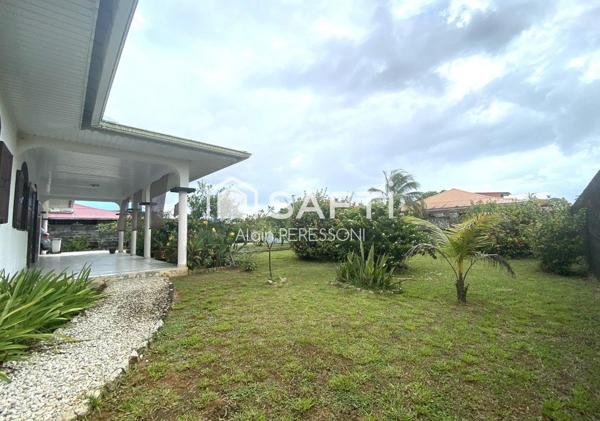 Villa T5 - Piscine ~123m2 hab / 1050m2 Lot. résidentiel