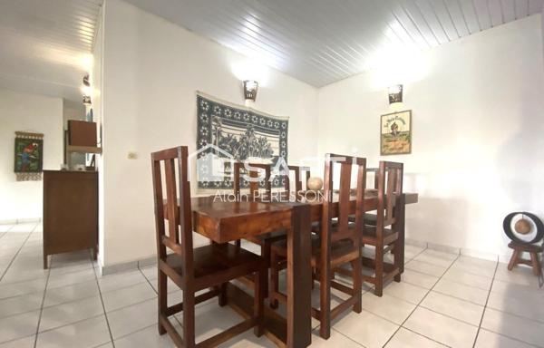 Villa T5 - Piscine ~123m2 hab / 1050m2 Lot. résidentiel