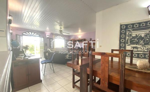 Villa T5 - Piscine ~123m2 hab / 1050m2 Lot. résidentiel