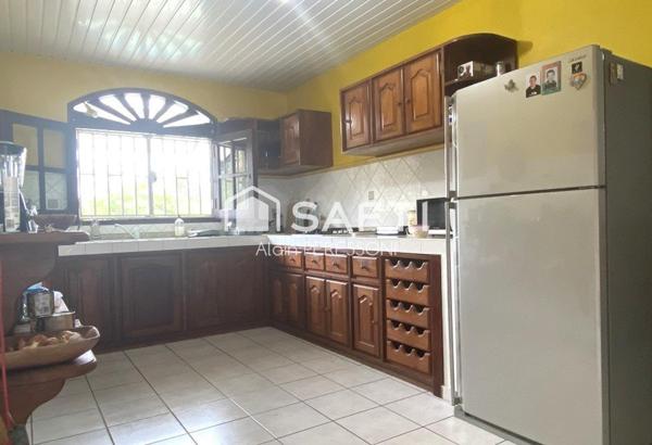 Villa T5 - Piscine ~123m2 hab / 1050m2 Lot. résidentiel