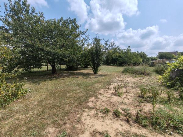 Terrain constructible Sambin 747 m2