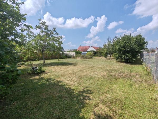 Terrain constructible Sambin 747 m2