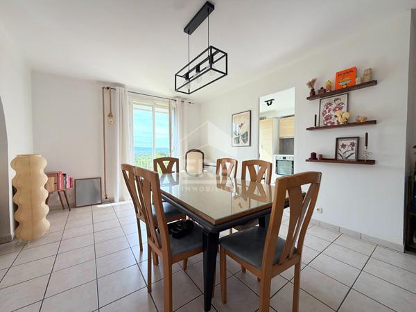 A VENDRE EXCLUSIVITE PERTUIS 84120 APPARTEMENT TYPE 5 PIECES D'ENVIRON 82M² AVEC CAVE PRIVATIVE