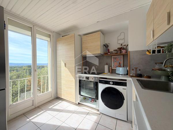 A VENDRE EXCLUSIVITE PERTUIS 84120 APPARTEMENT TYPE 5 PIECES D'ENVIRON 82M² AVEC CAVE PRIVATIVE