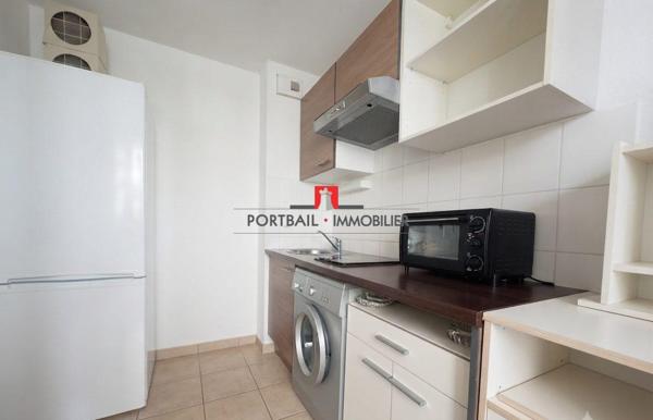 Investissement locatif – Appartement T2 avec balcon, parking et piscine – Locataire en place
