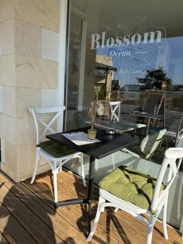 COFFEE  SHOP RESTAURANT  LACANAU OCEAN
