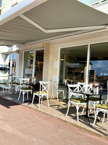 COFFEE  SHOP RESTAURANT  LACANAU OCEAN