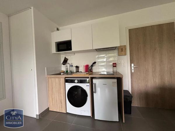 Appartement à louer 2 pièces 37.48m² Narbonne (11100)