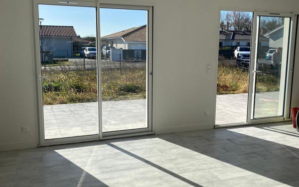 Maison à louer    4 pièces •  Saugnac-et-Cambran