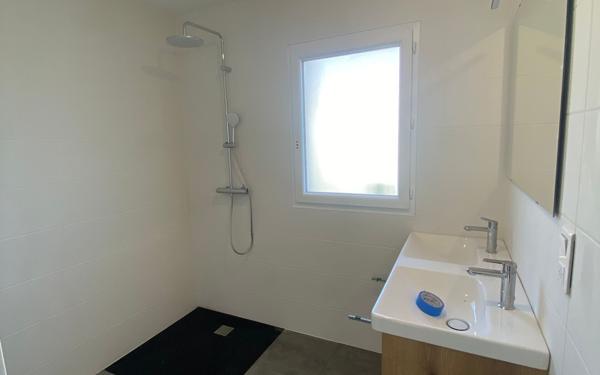 Maison à louer    4 pièces •  Saugnac-et-Cambran