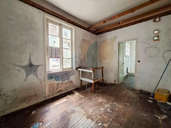 Maison
         2 pièces
        - 37 m² 209 000 € *