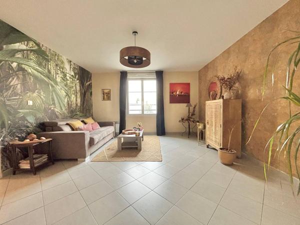 Appartement Pontault Combault 3 pièce(s) 56.5 m2