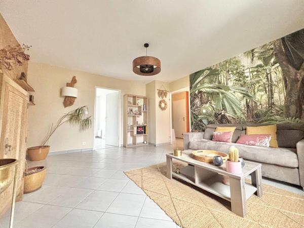 Appartement Pontault Combault 3 pièce(s) 56.5 m2