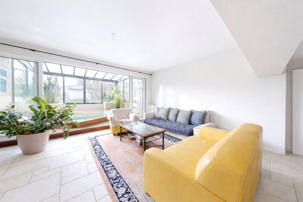 TORCY - Maison d'exception avec piscine intérieure & espace bien-être