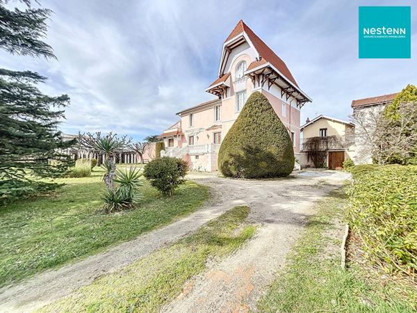 Maison de Maître Bonson 9 pièces 257 m² - 7 chambres et grand parc de 3122 m²