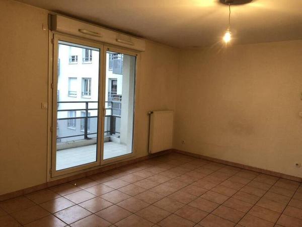 Appartement 3 pièces                                        - 69100 Villeurbanne Réf : 5308