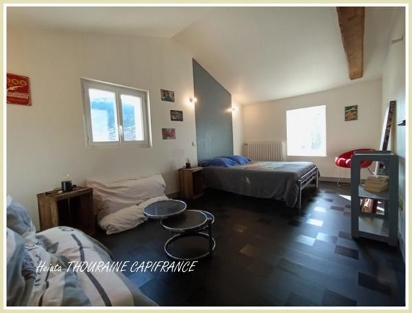 Maison à vendre 6 pièces proche de PARTHENAY (79)